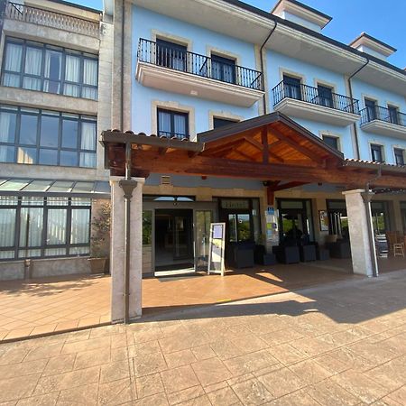 Hotel Cristina Noreña Zewnętrze zdjęcie