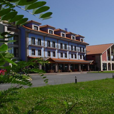 Hotel Cristina Noreña Zewnętrze zdjęcie