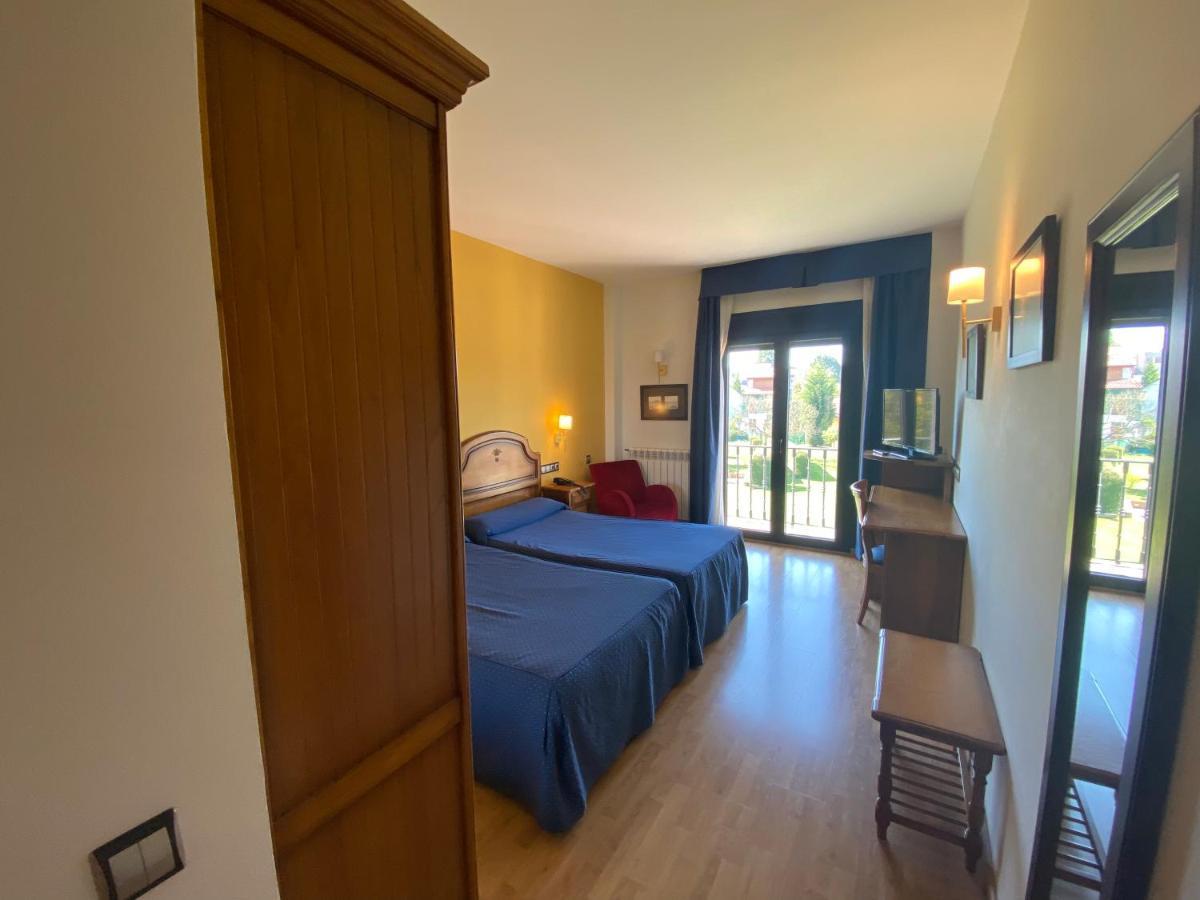 Hotel Cristina Noreña Zewnętrze zdjęcie