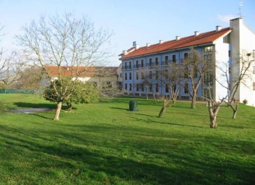 Hotel Cristina Noreña Zewnętrze zdjęcie