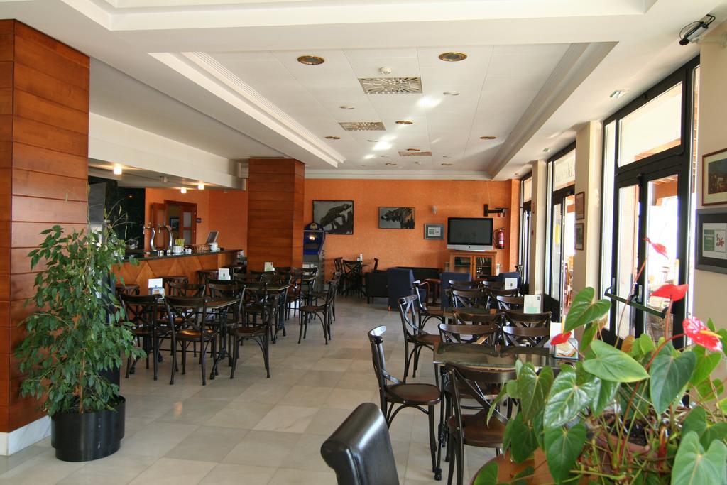 Hotel Cristina Noreña Zewnętrze zdjęcie