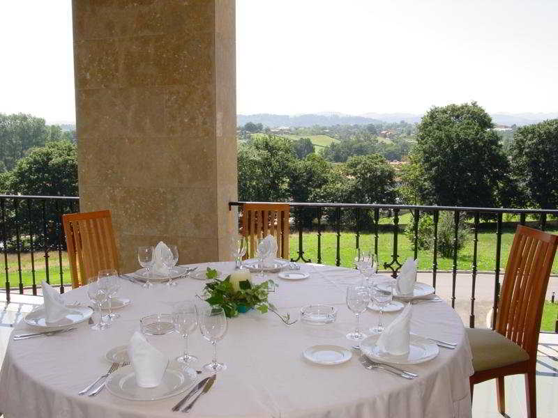 Hotel Cristina Noreña Zewnętrze zdjęcie